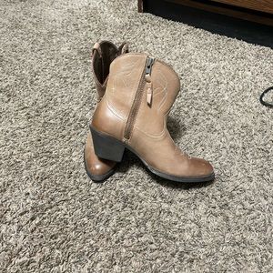 Ariat Darlin Western Boots